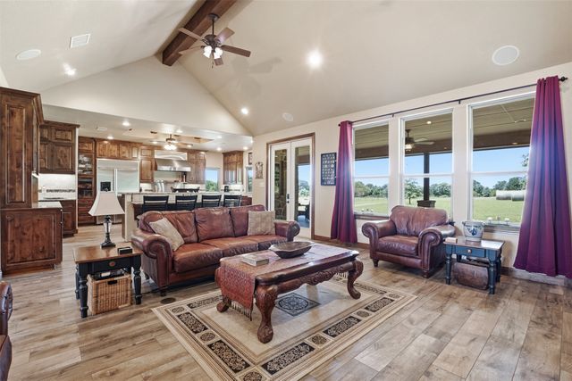 5225 County Road 304 Road, Grandview, TX 76050