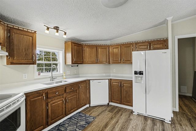 625 E Main Street, Fennville, MI 49408