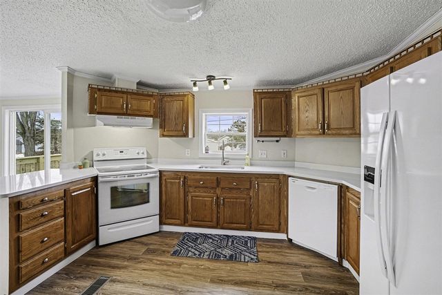 625 E Main Street, Fennville, MI 49408