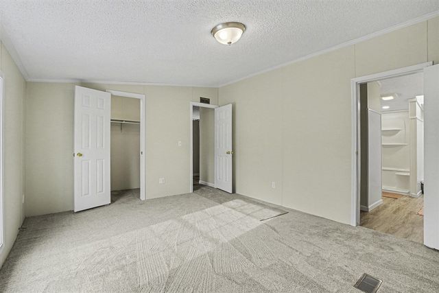 625 E Main Street, Fennville, MI 49408