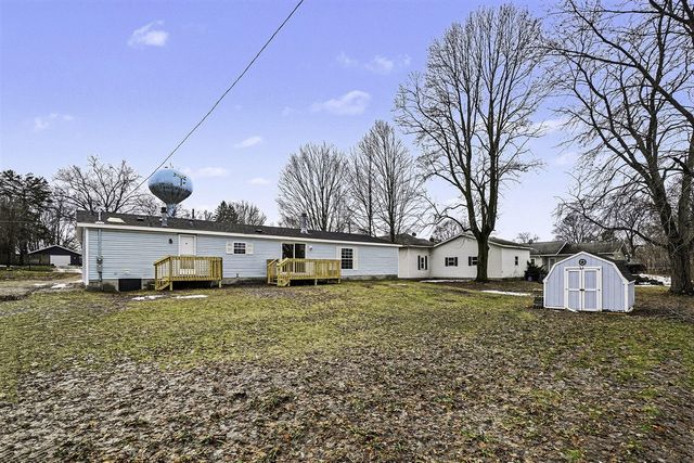 625 E Main Street, Fennville, MI 49408