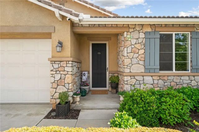 31757 Dove Court, Yucaipa, CA 92399