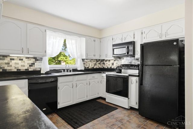 1046 Eastland Terrace, Anderson Twp, OH 45230
