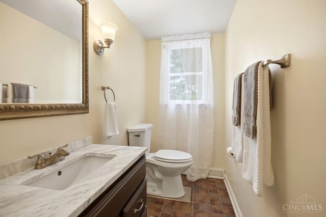 1046 Eastland Terrace, Anderson Twp, OH 45230