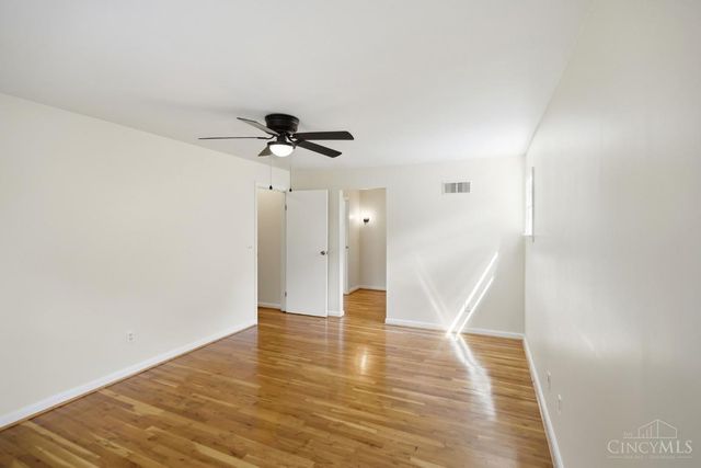 1046 Eastland Terrace, Anderson Twp, OH 45230