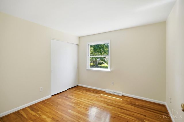 1046 Eastland Terrace, Anderson Twp, OH 45230