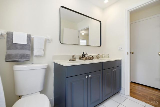 1046 Eastland Terrace, Anderson Twp, OH 45230