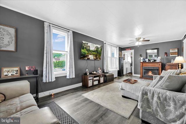 141 HOOVER ST, Schuylkill Haven, PA 17972