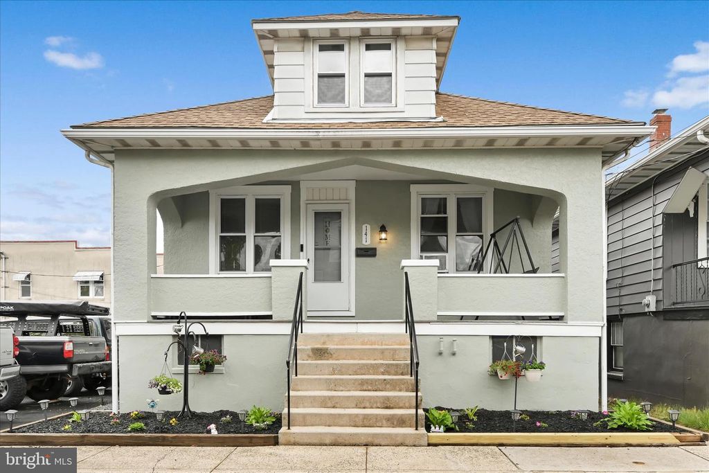 141 HOOVER ST, Schuylkill Haven, PA 17972