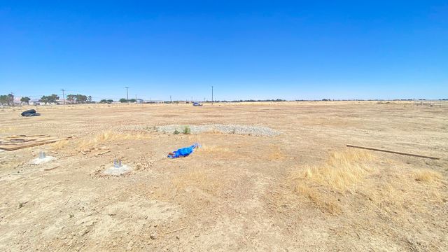 Cor Avenue A2 85 Stw, Lancaster, CA 93536