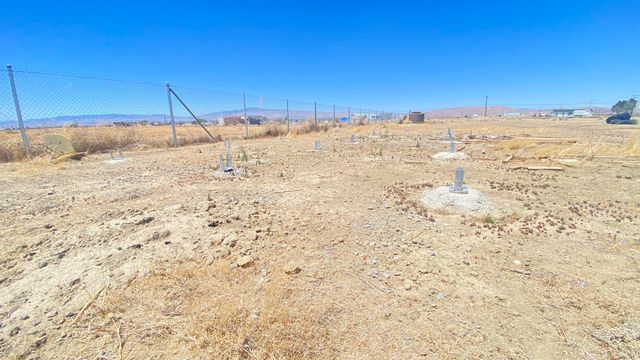 Cor Avenue A2 85 Stw, Lancaster, CA 93536