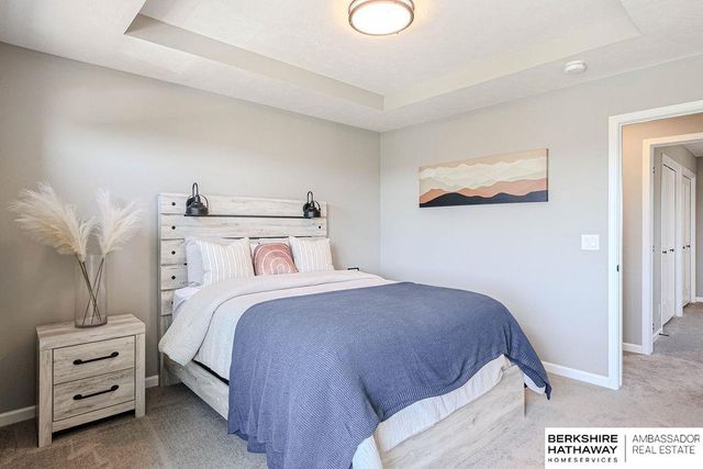 9507 S 180th Avenue, Omaha, NE 68136