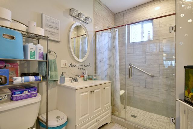 1814 N Sawyer Avenue, Chicago, IL 60647