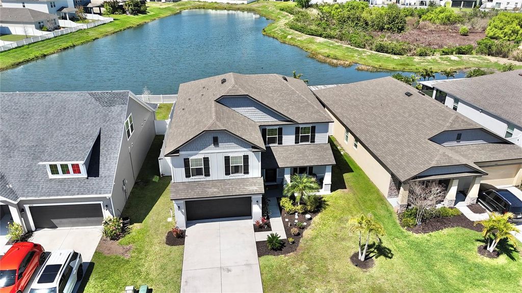 Image 2 of property listing at 4420 HOLLOW STUMP RUN, Palmetto, FL 34221