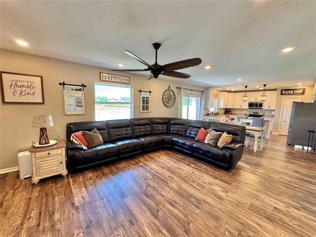 Image 23 of property listing at 4420 HOLLOW STUMP RUN, Palmetto, FL 34221