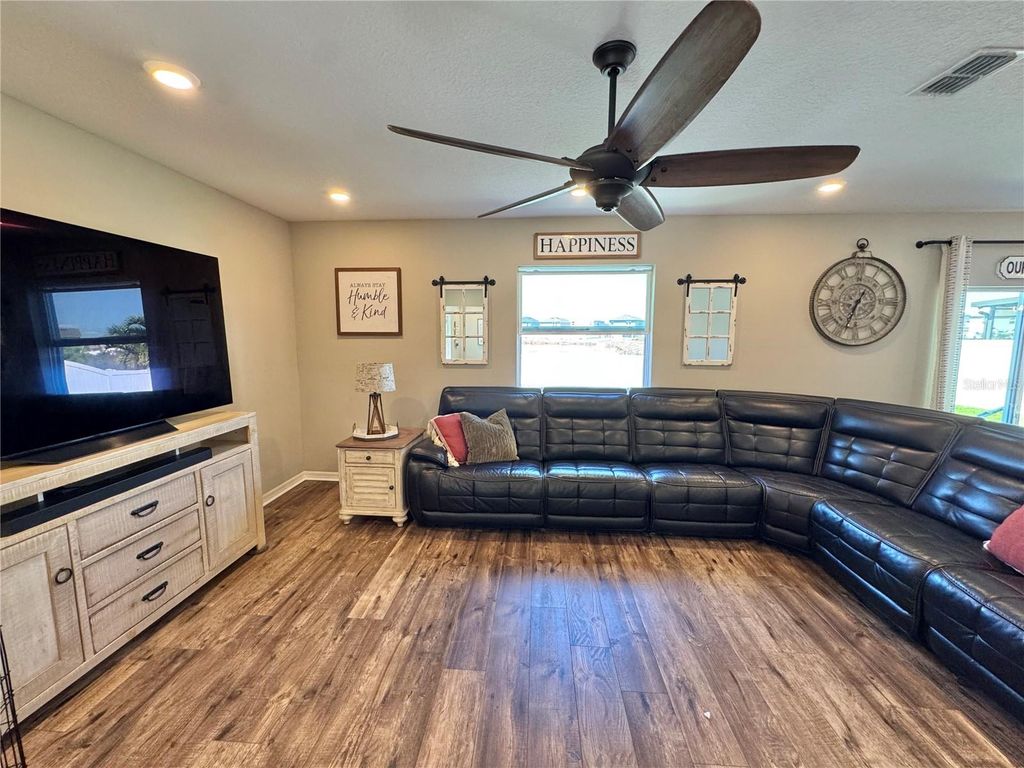 Image 24 of property listing at 4420 HOLLOW STUMP RUN, Palmetto, FL 34221