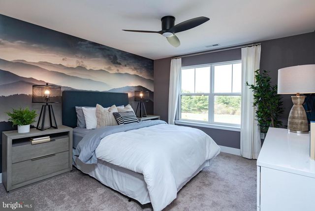 162 LEONA STEWART BLVD, Pennington, NJ 08534