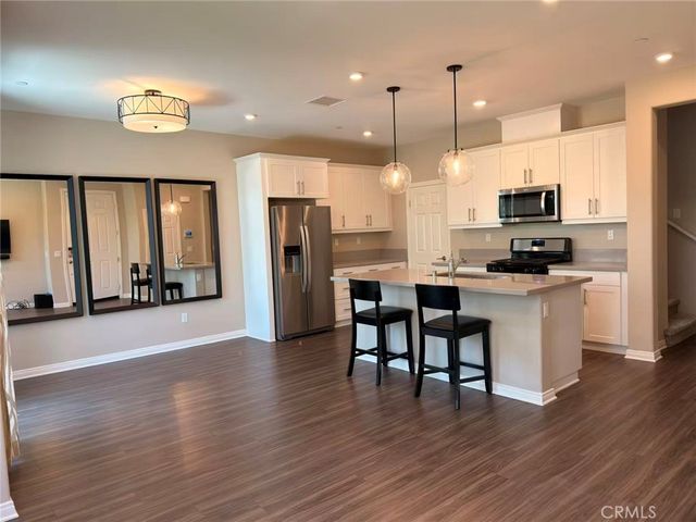 196 Bonita Lane, Rialto, CA 92376