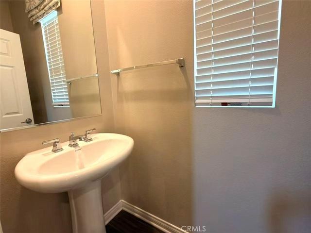 196 Bonita Lane, Rialto, CA 92376