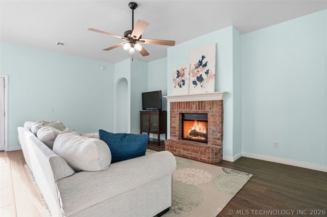 9009 N 157th East Avenue, Owasso, OK 74055