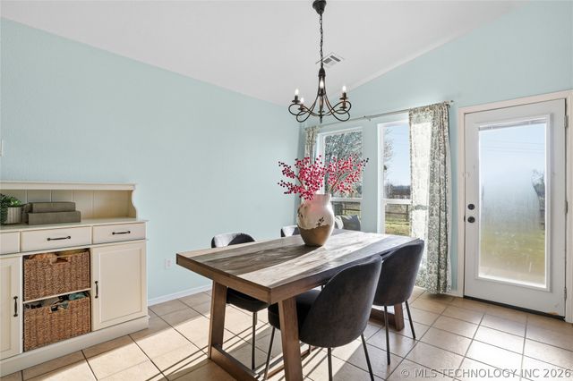 9009 N 157th East Avenue, Owasso, OK 74055