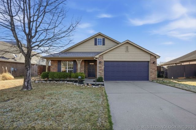 9009 N 157th East Avenue, Owasso, OK 74055