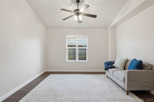 9009 N 157th East Avenue, Owasso, OK 74055