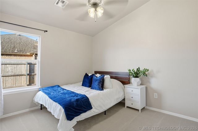 9009 N 157th East Avenue, Owasso, OK 74055