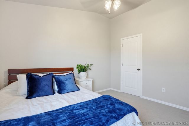 9009 N 157th East Avenue, Owasso, OK 74055