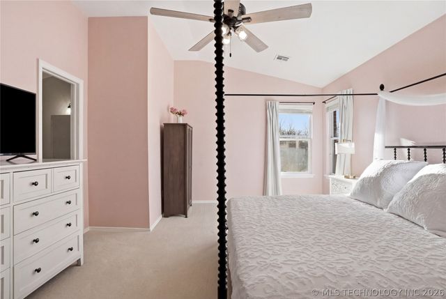 9009 N 157th East Avenue, Owasso, OK 74055