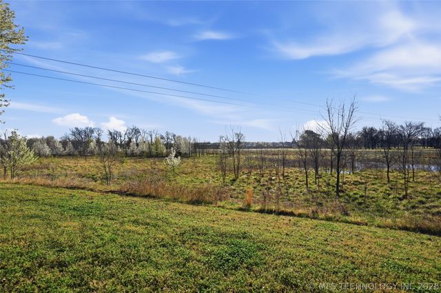 9009 N 157th East Avenue, Owasso, OK 74055