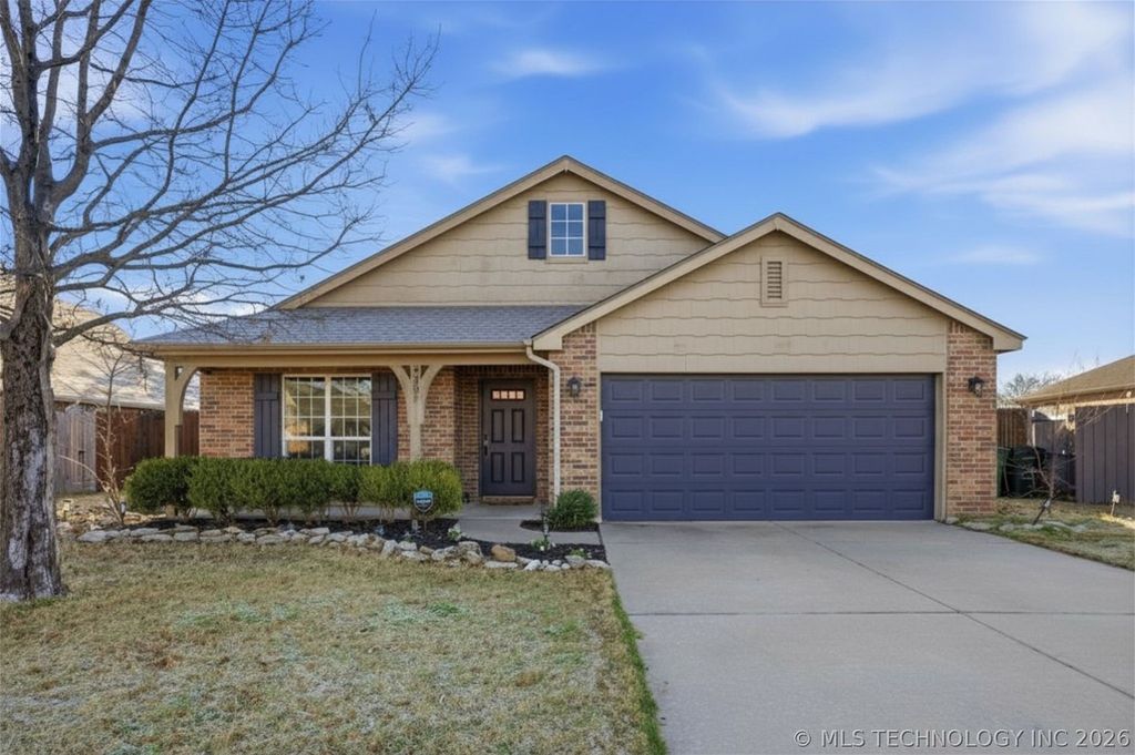 9009 N 157th East Avenue, Owasso, OK 74055