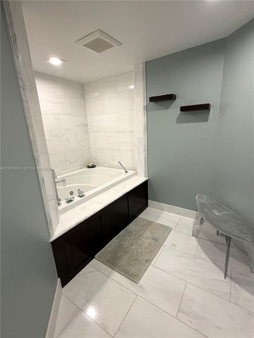 5200 N Ocean Drive 1801, Singer Island, FL 33404