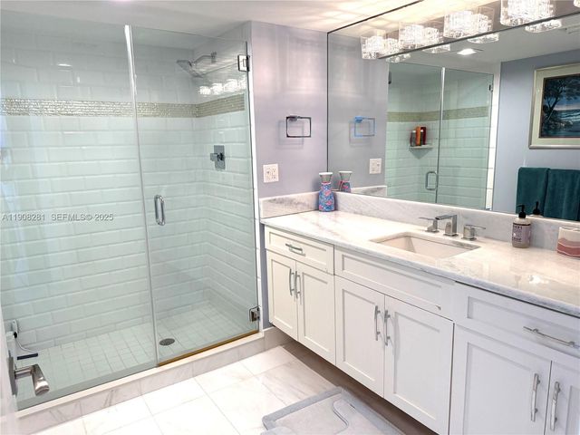 5200 N Ocean Drive 1801, Singer Island, FL 33404
