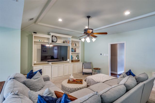 7622 Windmill Lane, Garland, TX 75044