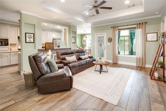 4121 Shallow Creek Loop, College Station, TX 77845