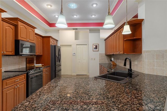 13 Matricaria Court, Homosassa, FL 34446
