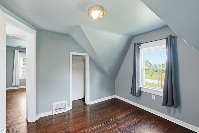 7605 Macedonia Road, Oakwood Village, OH 44146