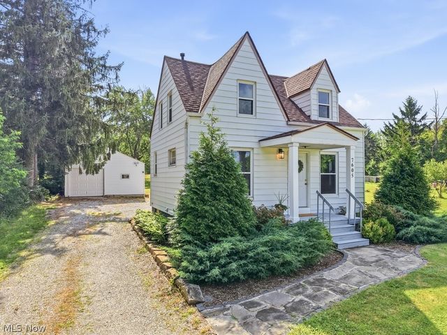 7605 Macedonia Road, Oakwood Village, OH 44146