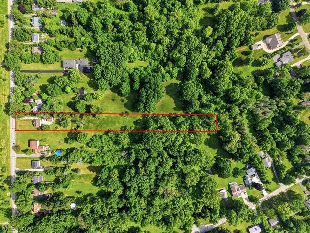 7605 Macedonia Road, Oakwood Village, OH 44146