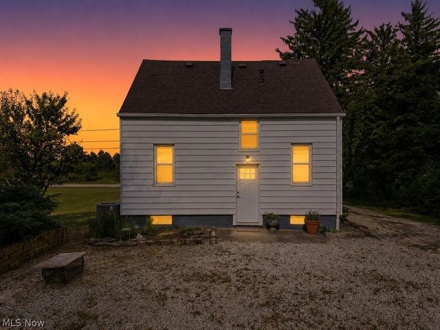 7605 Macedonia Road, Oakwood Village, OH 44146