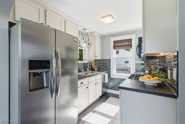 7605 Macedonia Road, Oakwood Village, OH 44146