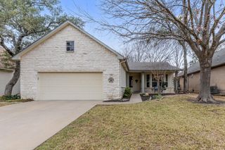 216 Whispering Wind DR, Georgetown, TX 78633