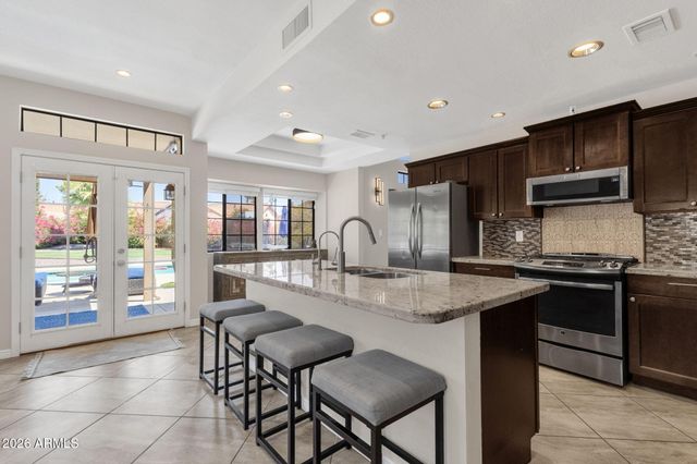 10367 E DAVENPORT Drive, Scottsdale, AZ 85260