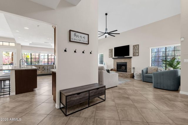 10367 E DAVENPORT Drive, Scottsdale, AZ 85260