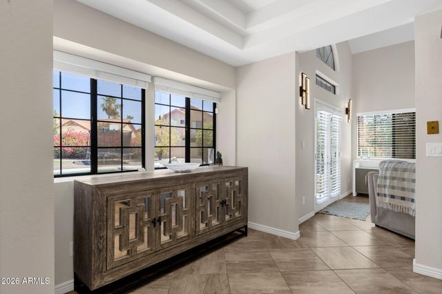 10367 E DAVENPORT Drive, Scottsdale, AZ 85260