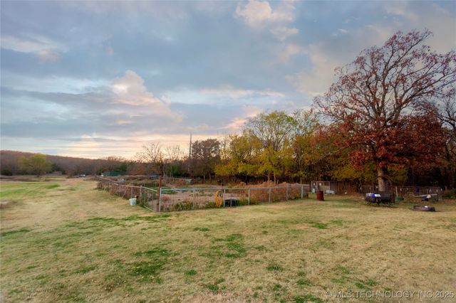 1613 S George Nigh Expressway, Mcalester, OK 74501