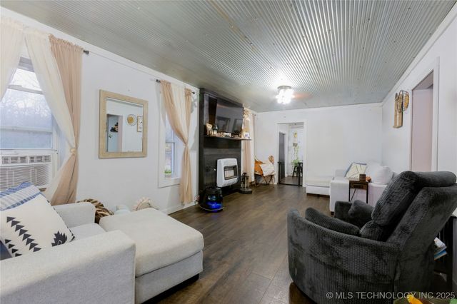 1613 S George Nigh Expressway, Mcalester, OK 74501