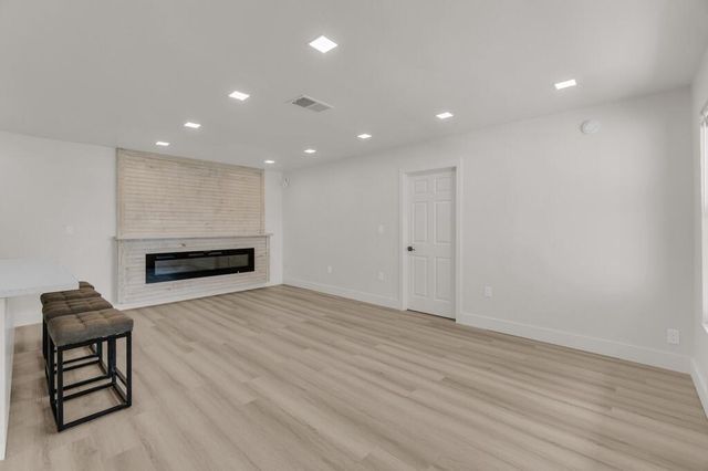 8431 NW 27th Place, Sunrise, FL 33322