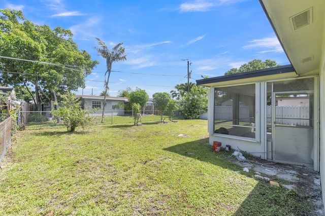 8431 NW 27th Place, Sunrise, FL 33322